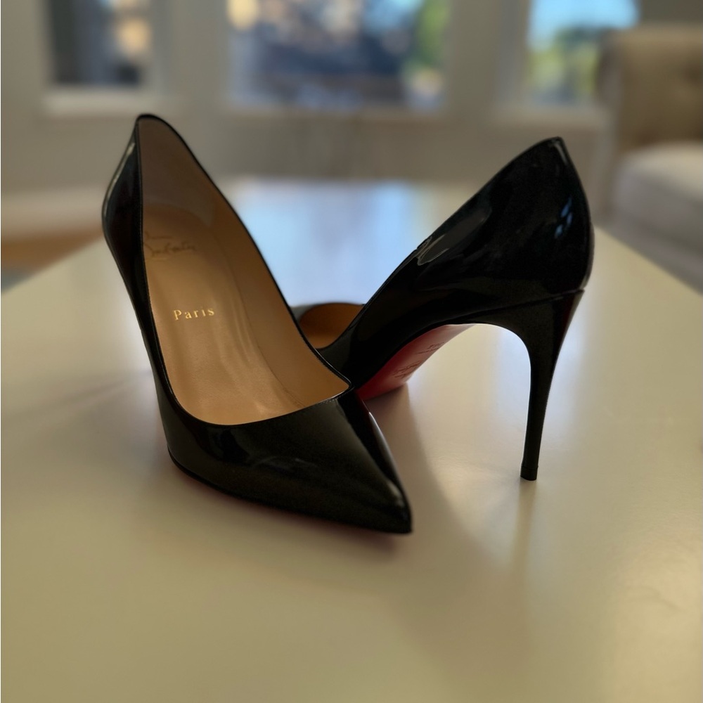 Christian Louboutin size 38.5 patent black heels